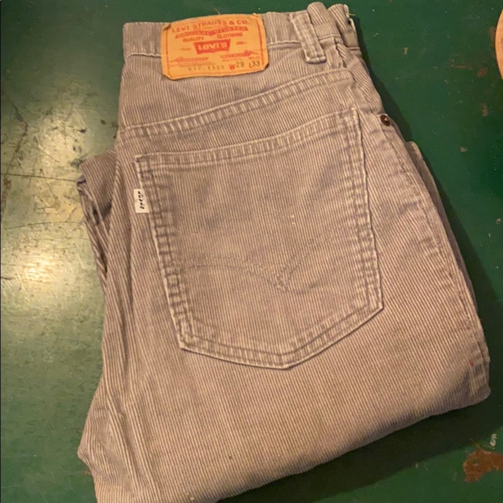 Vintage grey Levi’s 517 corduroys — bootcut—29x33